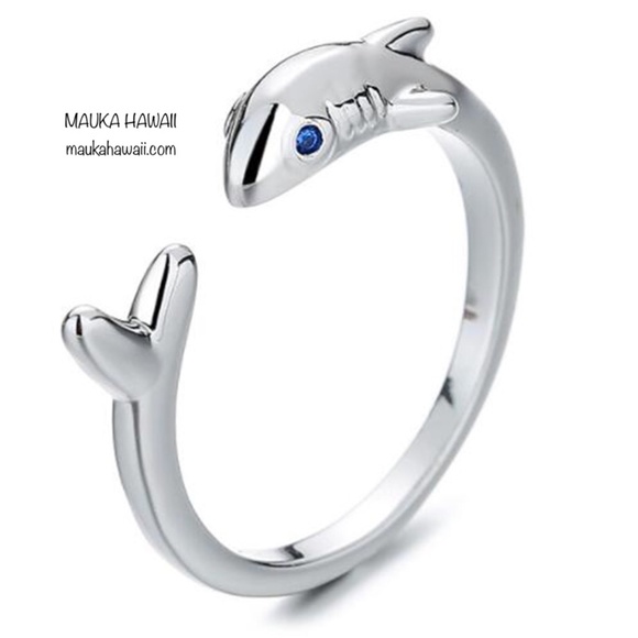 Ocean Shark Cute Stainless Adjustable Open Mid Toe Minimalist Ring Sizes 5 6 7 8 - Picture 1 of 7
